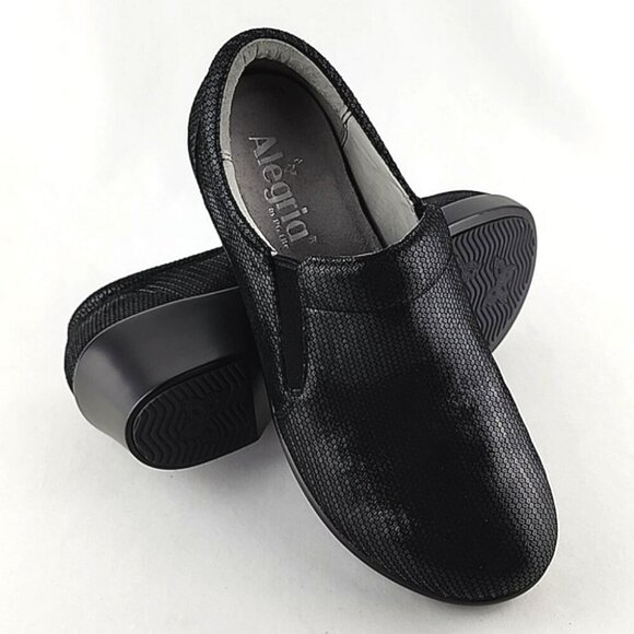 Alegria Women's Eryn Bob & Weave Black Leather Slip On Wedge Shoes Sz 38 - Picture 15 of 16